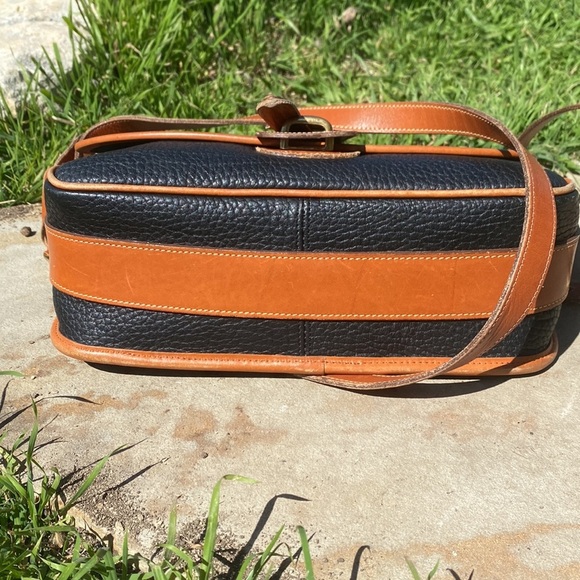 Dooney & Bourke Black and Brown Crossbody Bag with Classic Design - Picture 7 of 8